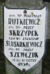J�zef Skrzypek, upami�tniony na imiennej tablicy epitafijnej na wydzielonej kwaterze na cmentarzu rzymskokatolickim w Juliopolu.