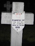 Stanis�aw B�achowicz (B�acowicz), upami�tniony na imiennej tablicy epitafijnej na cmentarzu wojennym w Sochaczewie - Trojanowie, Al. 600-lecia. Stan z 2005 r.
