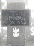 Strz. Edmund Karwowski (Karkowski) upami�tniony na imiennej tablicy epitafijnej na mogile zbiorowej w obr�bie kwatery wojennej �o�nierzy Wojska Polskiego na cmentarzu parafialnym w Woli Cyrusowej. Stan z dn. 21.09.2013r. (fot. B�a�ej Kucharski).
