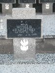 Strz. Witold Czapli�ski upami�tniony na imiennej tablicy epitafijnej na mogile zbiorowej w obr�bie kwatery wojennej �o�nierzy Wojska Polskiego na cmentarzu parafialnym w Woli Cyrusowej. Stan z dn. 21.09.2013r. (fot. B�a�ej Kucharski).