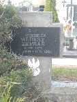 Strz. Aleksy Zefras upami�tniony na tablicy na mogile zbiorowej w obr�bie kwatery wojennej �o�nierzy Wojska Polskiego na cmentarzu parafialnym w Dmosinie.                                           Stan z dn. 19.10.2013r. (fot. B�a�ej Kucharski).
