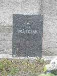 Sier�. Jan Wojtczak upami�tniony na tablicy nagrobnej, na mogile zbiorowej, na cmentarzu parafii rzymskokatolickiej pw. �w. Wojciecha, biskupa i m�czennika, w M�kolicach. Stan z dn. 02.05.2015 r. (fot. B�a�ej Kucharski). 