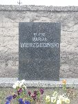 St. strz. Marian Wierzgeci�ski upami�tniony na tablicy nagrobnej, na mogile zbiorowej, na cmentarzu parafii rzymskokatolickiej pw. �w. Wojciecha, biskupa                                                       i m�czennika, w M�kolicach. Stan z dn. 02.05.2015 r.          (fot. B�a�ej Kucharski). 