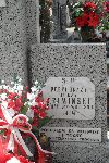 Pchor. Jerzy Ozimi�ski upami�tniony na imiennej tablicy epitafijnej mogi�y indywidualnej na cmentarzu parafialnym w Choceniu. Stan z dn. 02. 04. 2012 r. (fot. Jacek Kopi�ski).