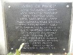 Szymon �arko upami�tniony na jednej ze zbiorczych imiennych tablic epitafijnych mogi�y zbiorowej na cmentarzu parafialnym w Nieborowie. Stan z dn. 28. 09. 2015 r. (fot. B�a�ej Kucharski).