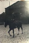 Ppor. Edward Lankamer w czasie s�u�by w 4 Pu�ku Artylerii Lekkiej w Inowroc�awiu, 1938/1939 r. (fot. ze zb. rodzinnych).
