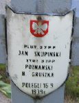 Jan Skupi�ski, upami�tniony na imiennej tablicy epitafijnej na kwaterze wojennej na cmentarzu rzymskokatolickim w Rybnie. Stan z 2005r.