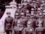 Strz. Alojzy Ro�ek (oznaczony strza�k�) - kadr z fotografii zbiorowej, pami�tki ostrego strzelania 4 kompanii 69 pu�ku piechoty (archiwum rodzinne).
