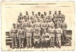 Leon Sworowski (w drugim rz�dzie od g�ry, pierwszy z prawej) w�r�d �o�nierzy Wojska Polskiego, prawdopodobnie w trakcie �wicze� rezerwy w lipcu 1939 r. (fot. ze zb. rodzinnych).
