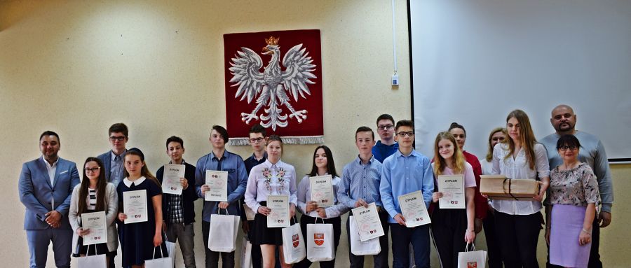 Laureaci III edycji Mi�dzyszkolnego Konkursu Historycznego »Wrzesie� 1939 roku bez tajemnic« (fot. Marta Przygoda-Stelmach)