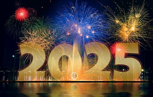Szcz�liwego Nowego Roku 2025! (rys. Gerd Altmann (geralt) / Pixabay)