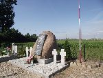 ��ki Ko�cielne, mogi�a zbiorowa. Stan z dn. 01. 09. 2011 r. (fot. Zbigniew Adamas).