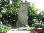 Pruszk�w, ul. Cmentarna, kwatera wojenna. Stan z dn. 28. 06. 2012 r. (fot. Tomasz Karolak).