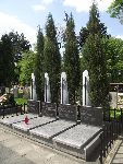 ��d�, ul. Wojska Polskiego, mogi�a zbiorowa (2). Stan z dn. 06. 05. 2011 r. (fot. Zbigniew Adamas).