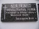 ��czyca, ul. Kaliska, kwatera wojenna. Stan z dn. 8 wrze�nia 2011 r. (fot. Zbigniew Adamas).