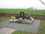 Stara Rawa, mogi�a zbiorowa. Stan z dn. 17. 11. 2013 r. (fot. Jacek Kaczorowski).