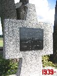 Mak�w, mogi�a zbiorowa. Stan z dn. 25. 06. 2011 r. (fot. Tomasz Karolak).