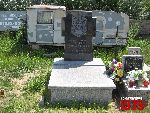 Godzian�w, mogi�a zbiorowa. Stan z dn. 25. 06. 2011 r. (fot. Tomasz Karolak).