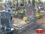 Dobrzyk�w, mogi�a zbiorowa. Stan z dn. 16. 10. 2011 r. (fot. Tomasz Karolak).