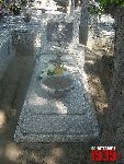 Chodecz, ul. Warszawska, mogi�a indywidualna (5). Stan z dn. 01. 05. 2012 r. (fot. Tomasz Karolak).