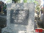 Chodecz, ul. Warszawska, mogi�a indywidualna (5). Stan z dn. 01. 05. 2012 r. (fot. Tomasz Karolak).