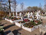 Mi�onice, mogi�a zbiorowa (fot. T. Krzemi�ski).
