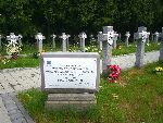 Gostynin, ul. Ostatnia, kwatera wojenna. Stan z dn. 09. 04. 2007 r. (fot. Rados�aw R�kawiecki / www.gostynin.org.pl).