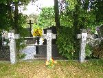 Gostynin, ul. Ostatnia, kwatera wojenna. Stan z dn. 09. 04. 2007 r. (fot. Rados�aw R�kawiecki / www.gostynin.org.pl).