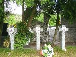Gostynin, ul. Ostatnia, kwatera wojenna. Stan z dn. 09. 04. 2007 r. (fot. Rados�aw R�kawiecki / www.gostynin.org.pl).