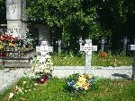 Gostynin, ul. Ostatnia, kwatera wojenna. Stan z dn. 09. 04. 2007 r. (fot. Rados�aw R�kawiecki / www.gostynin.org.pl).