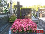 Warszawa, ul. Wa�brzyska, gr�b rodzinny (2). Stan z dn. 13 wrze�nia 2016 r. (fot. Tomasz Karolak).