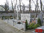 Wyszogr�d, ul. Niepodleg�o�ci, mogi�a zbiorowa (fot. T. Karolak).