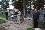Uroczysty apel poleg�ych na kwaterze wojennej w Sochaczewie, ul. Traugutta.