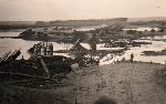 Zniszczenia wojenne 1939 - most na Wi�le w Wyszogrodzie (fot. ze zbior�w Piotra Kafli�skiego).