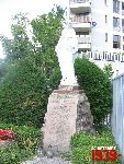 Pruszk�w, ul. O��wkowa, tablica pami�tkowa. Stan z dn. 28. 06. 2012 r. (fot. Tomasz Karolak).