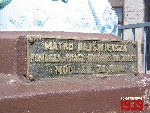 Pruszk�w, ul. O��wkowa, tablica pami�tkowa. Stan z dn. 28. 06. 2012 r. (fot. Tomasz Karolak).