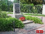 Grodzisk Mazowiecki, ul. Ko�ciuszki / Zondka, pomnik. Stan z dn. 17. 08. 2011 r. (fot. Tomasz Karolak).