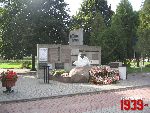 ��czyca, Plac Tadeusza Ko�ciuszki, Pomnik Bohater�w Bitwy nad Bzur�. Stan z dn. 23. 09. 2011 r. (fot. Tomasz Karolak).