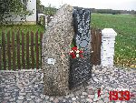 �aziska, pomnik. Stan z dn. 20. 10. 2014 r. (fot. Tomasz Karolak).