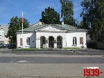 P�ock, ul. Tumska, tablica pami�tkowa (2). Stan z dn. 24. 07. 2012 r. (fot. Tomasz Karolak).
