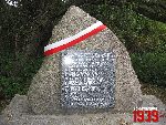 Brwin�w, ul. Powsta�c�w Warszawy, pomnik. Stan z dn. 06. 09. 2012 r. (fot. Tomasz Karolak).