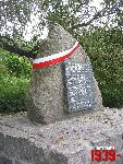 Brwin�w, ul. Powsta�c�w Warszawy, pomnik. Stan z dn. 06. 09. 2012 r. (fot. Tomasz Karolak).