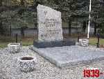 �omianki, ul. Warszawska, pomnik. Stan z dn. 04. 12. 2011 r. (fot. Tomasz Karolak).