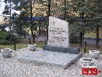 �omianki, ul. Warszawska, pomnik. Stan z dn. 04. 12. 2011 r. (fot. Tomasz Karolak).