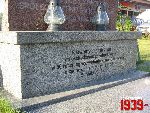 Sanniki, ul. Warszawska, tablica pami�tkowa. Stan z dn. 16. 10. 2011 r. (fot. Tomasz Karolak).
