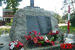 Sochaczew - Boryszew, ul. Sobieskiego, miejsce pami�ci (fot. T. Karolak)