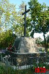 Sochaczew - Boryszew, ul. Sobieskiego, miejsce pami�ci (fot. T. Karolak)