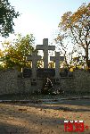 Sochaczew - Trojan�w, ul. ks. Jerzego Popie�uszki, pomnik. Stan z dn. 07. 10. 2010 r. (fot. Tomasz Karolak).