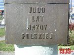 Warszawa, Rondo Jazdy Polskiej, pomnik. Stan z dn. 26 wrze�nia 2016 r. (fot. Tomasz Karolak).
